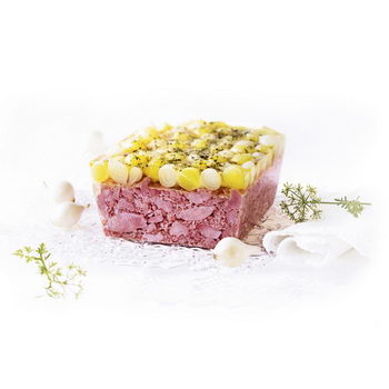 Bedford Truthahnsauerfleisch mit Silberzwiebeln gewürfelt, in Aspik